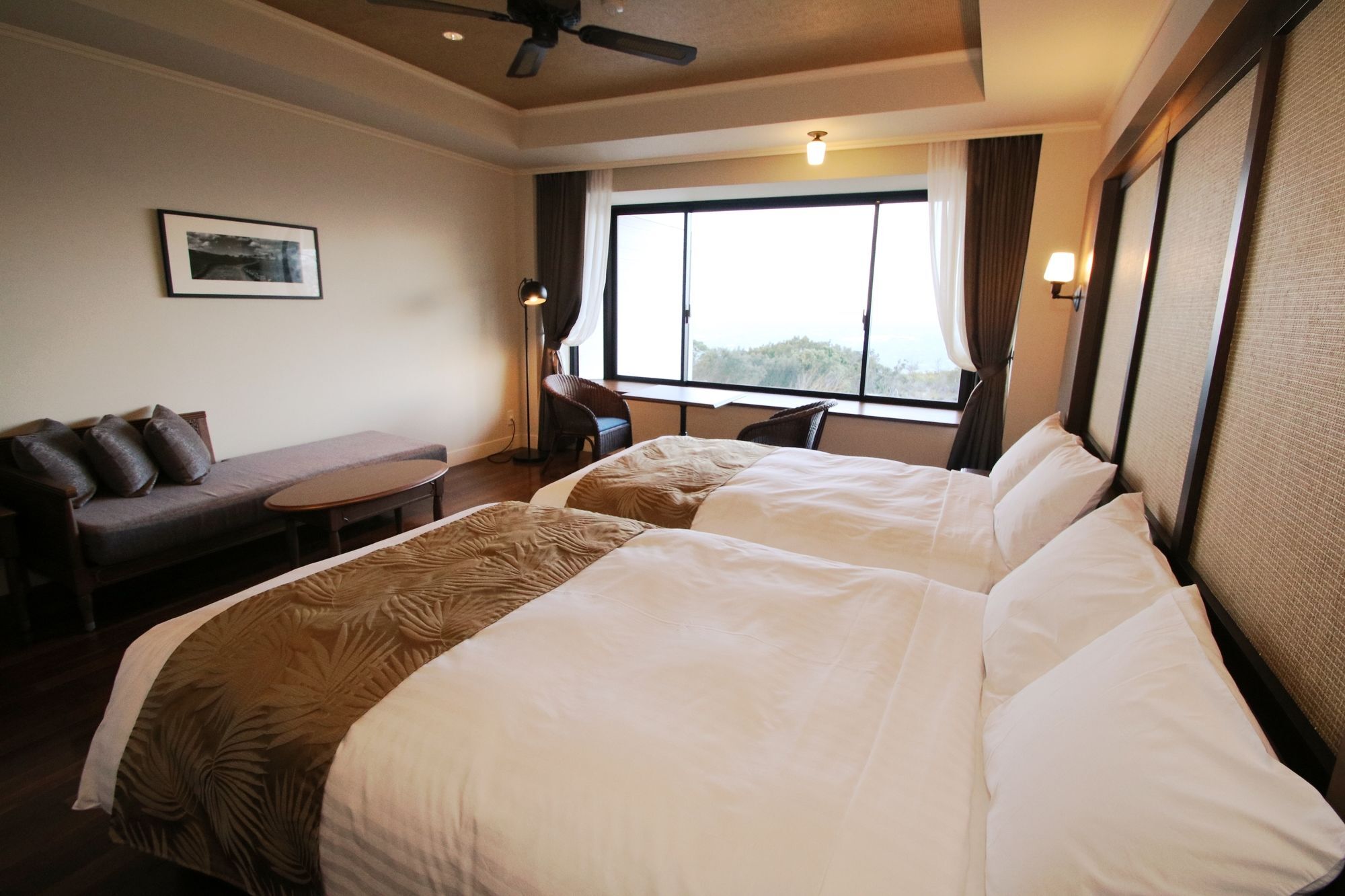 Infinito Hotel And Spa Shirahama Bagian luar foto